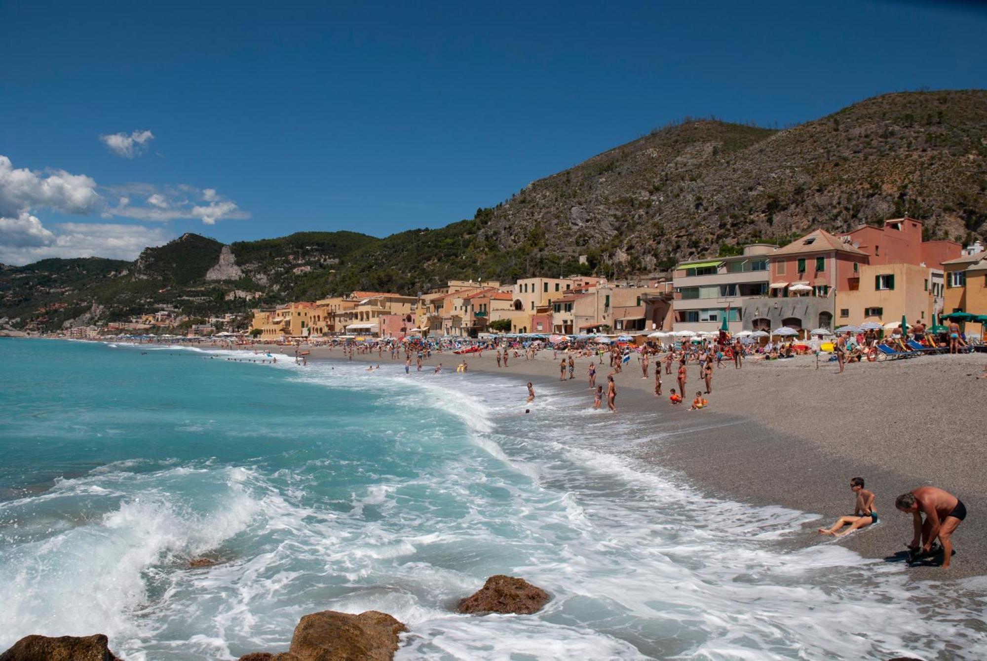Fornaci 2 Rivieraholiday Пиетра Лигуре Екстериор снимка